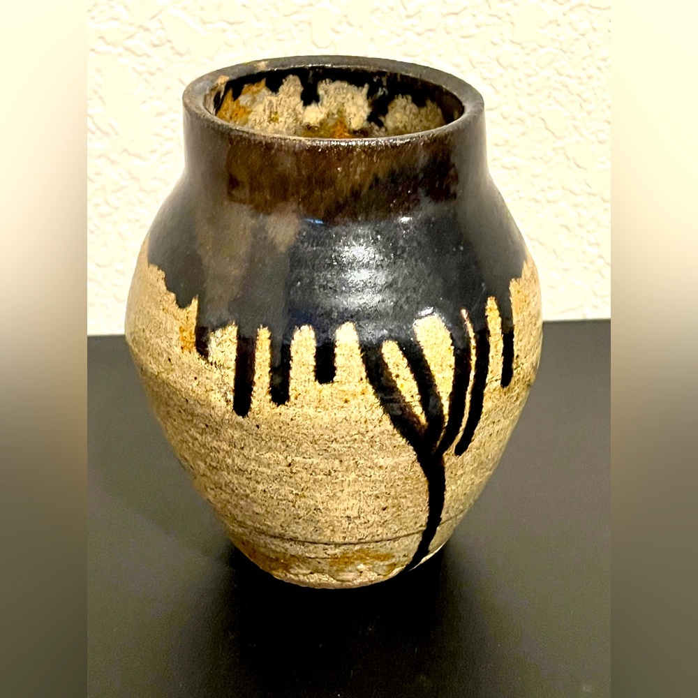 VTG Hand Thrown Pottery Vase With Decorative Glaze Artist Signed Alex Weissinger